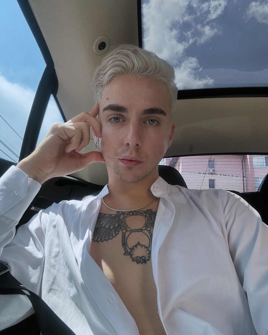 "Аби не у росіян". Melovin відповів, чому не відмовиться виступати на корпоративах депутатів